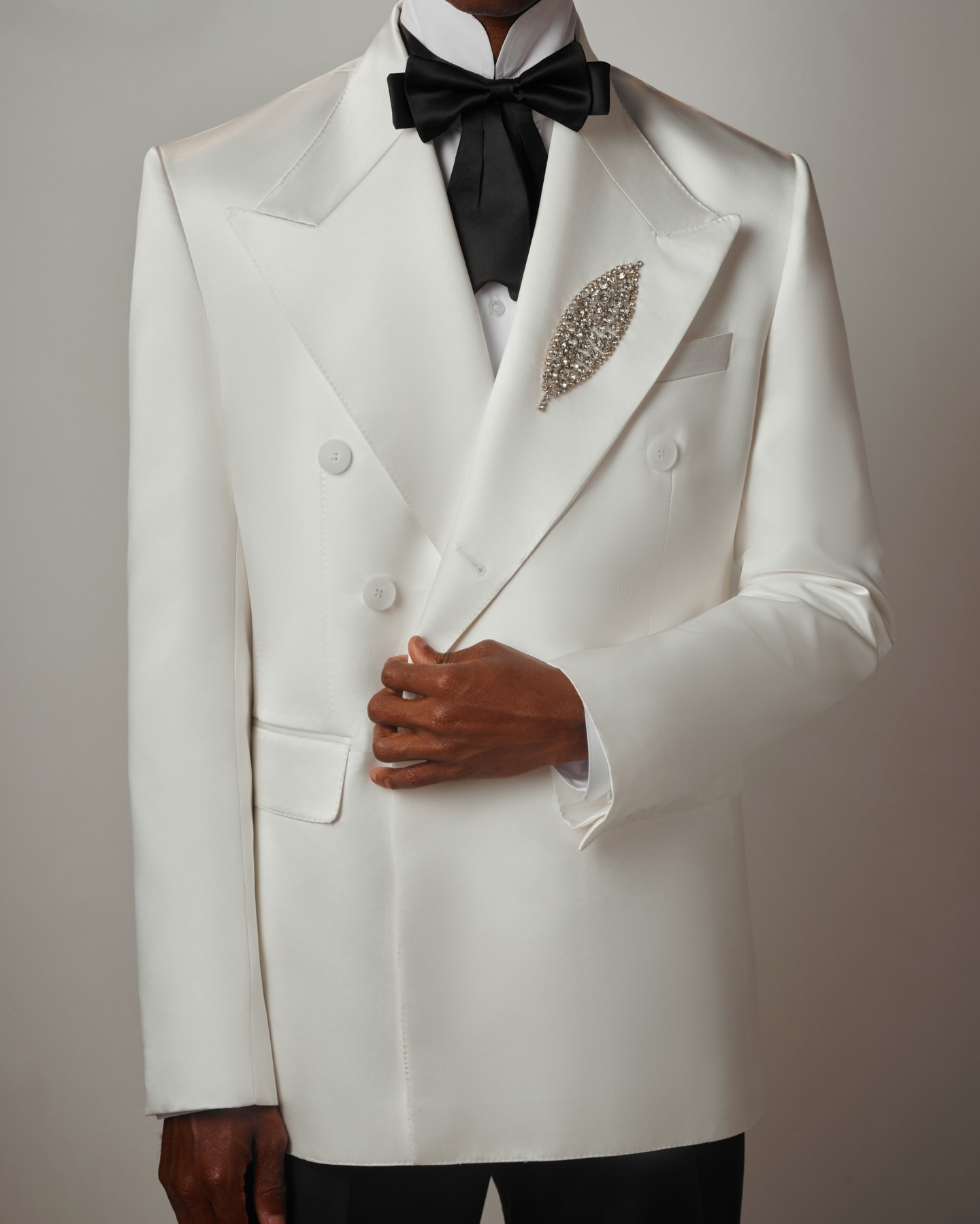 Traje de Hombre Blanco de 2 Pi - Formal Wear For Men Black Suit reseña y precio